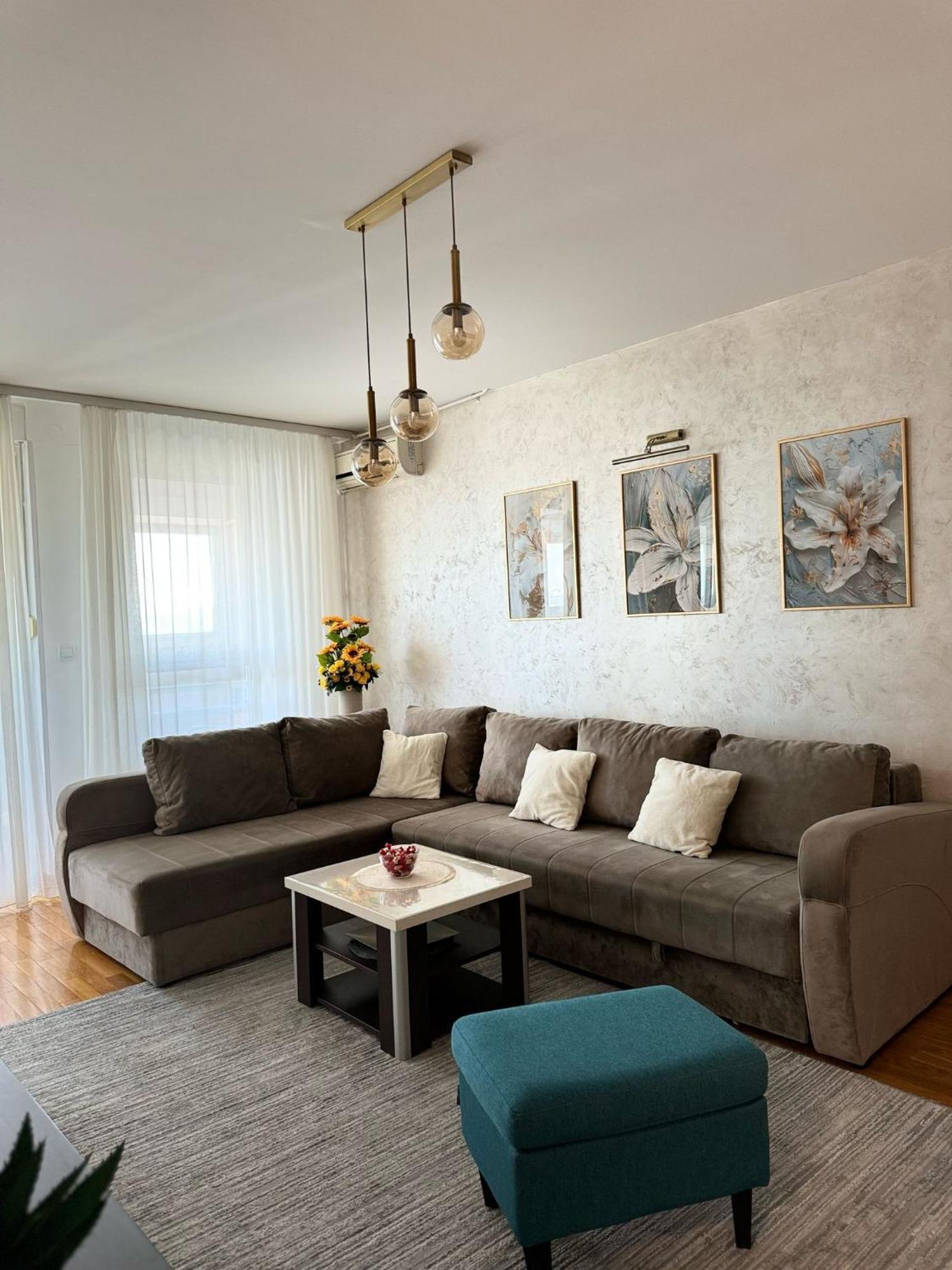 Manhattan Apartman Belvil Belgrado Esterno foto
