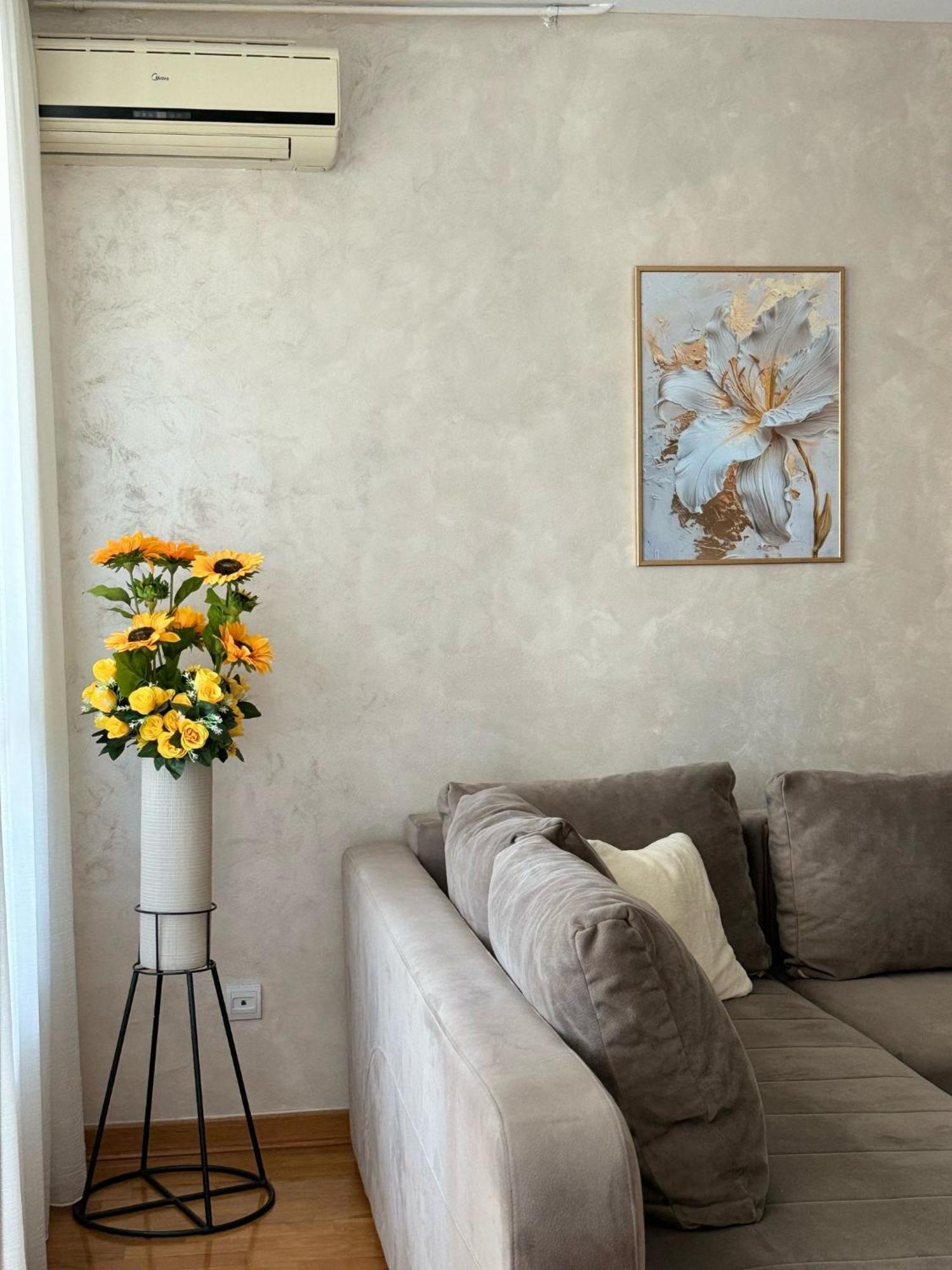 Manhattan Apartman Belvil Belgrado Esterno foto