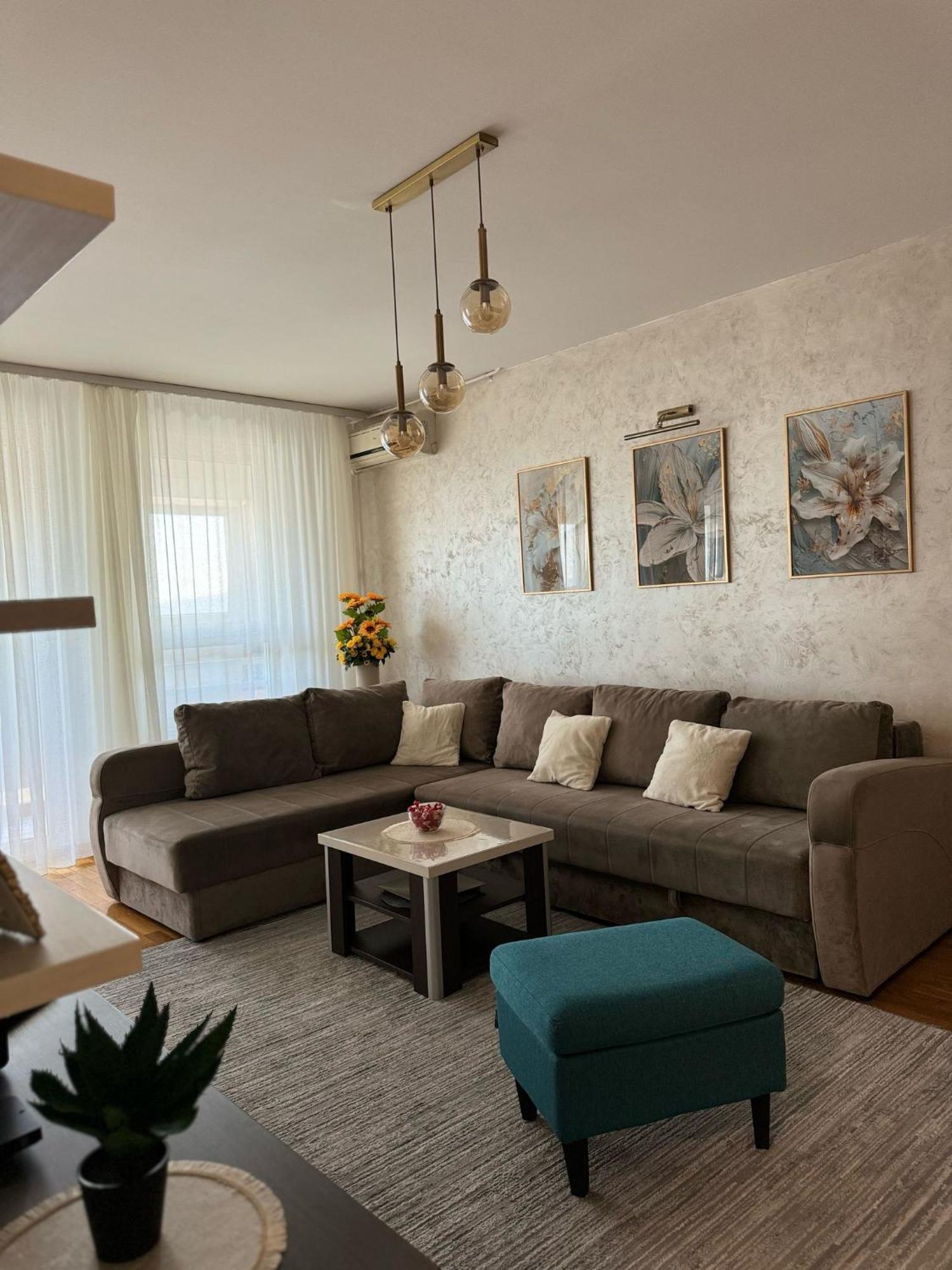 Manhattan Apartman Belvil Belgrado Esterno foto