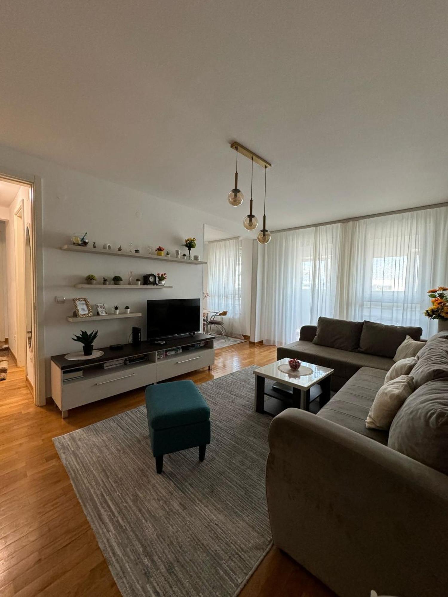Manhattan Apartman Belvil Belgrado Esterno foto